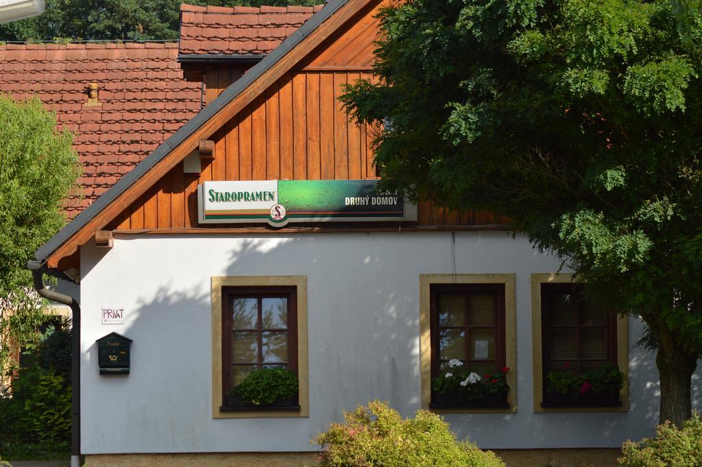 Pension Druhy Domov Nový Bor Zewnętrze zdjęcie